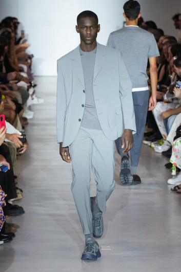 Fotoservizio/SS 2024/MEN/SFILATA/NEIL BARRETT/DP2/2