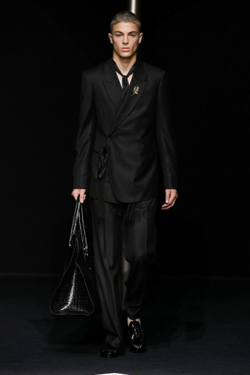 Fotoservizio/SS 2024/MEN/SFILATA/EMPORIO ARMANI/DP2/1