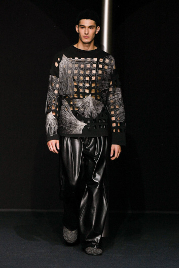 Fotoservizio/SS 2024/MEN/SFILATA/EMPORIO ARMANI/DP2/7