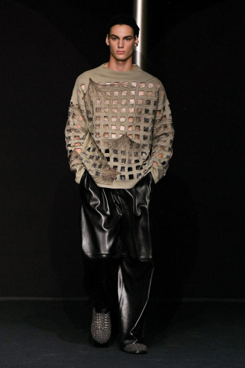 Fotoservizio/SS 2024/MEN/SFILATA/EMPORIO ARMANI/DP2/8