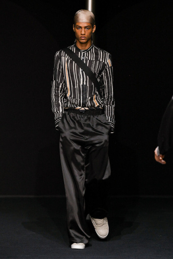 Fotoservizio/SS 2024/MEN/SFILATA/EMPORIO ARMANI/DP2/9