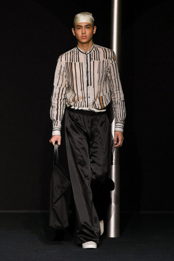 Fotoservizio/SS 2024/MEN/SFILATA/EMPORIO ARMANI/DP2/10