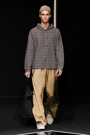 Fotoservizio/SS 2024/MEN/SFILATA/EMPORIO ARMANI/DP2/17