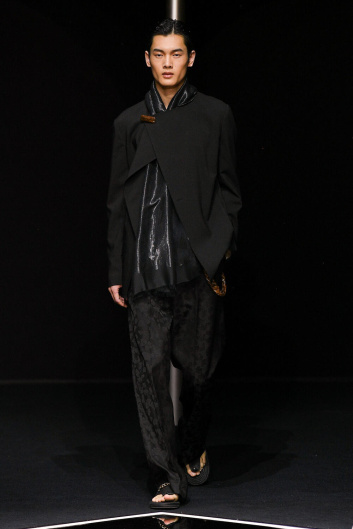 Fotoservizio/SS 2024/MEN/SFILATA/EMPORIO ARMANI/DP2/11