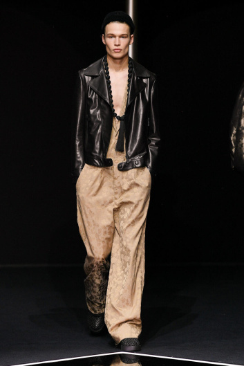 Fotoservizio/SS 2024/MEN/SFILATA/EMPORIO ARMANI/DP2/13