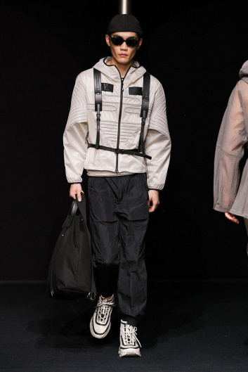 Fotoservizio/SS 2024/MEN/SFILATA/EMPORIO ARMANI/DP2/1