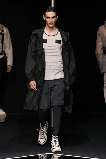 Fotoservizio/SS 2024/MEN/SFILATA/EMPORIO ARMANI/DP2/2