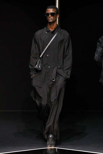 Fotoservizio/SS 2024/MEN/SFILATA/EMPORIO ARMANI/DP2/3