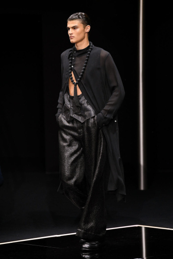 Fotoservizio/SS 2024/MEN/SFILATA/EMPORIO ARMANI/DP2/10