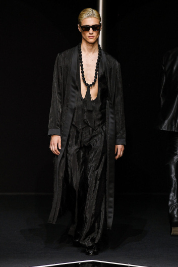 Fotoservizio/SS 2024/MEN/SFILATA/EMPORIO ARMANI/DP2/1