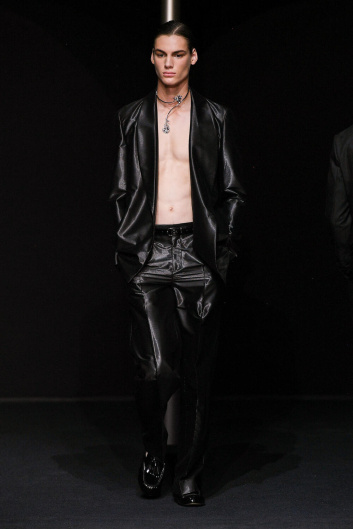 Fotoservizio/SS 2024/MEN/SFILATA/EMPORIO ARMANI/DP2/9