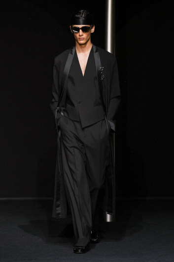 Fotoservizio/SS 2024/MEN/SFILATA/EMPORIO ARMANI/DP2/3