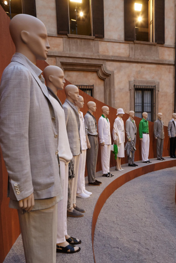 Fotoservizio/SS 2024/MEN/SFILATA/KITON/DP2/0