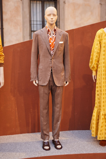 Fotoservizio/SS 2024/MEN/SFILATA/KITON/DP2/16