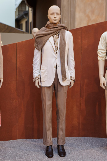 Fotoservizio/SS 2024/MEN/SFILATA/KITON/DP2/26