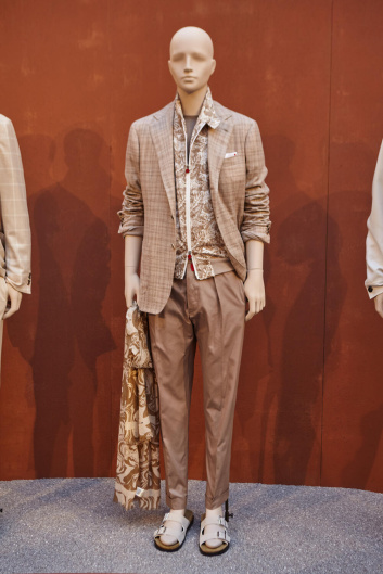 Fotoservizio/SS 2024/MEN/SFILATA/KITON/DP2/32