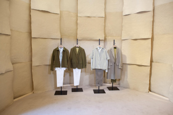 Fotoservizio/SS 2024/MEN/PRESENTAZIONE/CORNELIANI/DP2/7