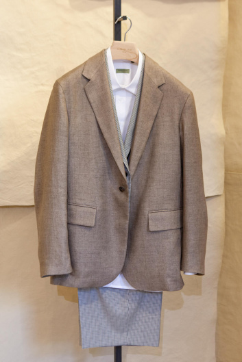 Fotoservizio/SS 2024/MEN/PRESENTAZIONE/CORNELIANI/DP2/10