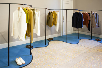 Fotoservizio/SS 2024/MEN/PRESENTAZIONE/CORNELIANI/DP2/5