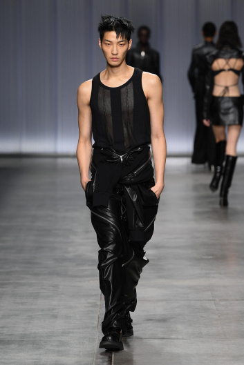 Fotoservizio/SS 2024/WOMEN/SFILATA/ICEBERG/DP2/4
