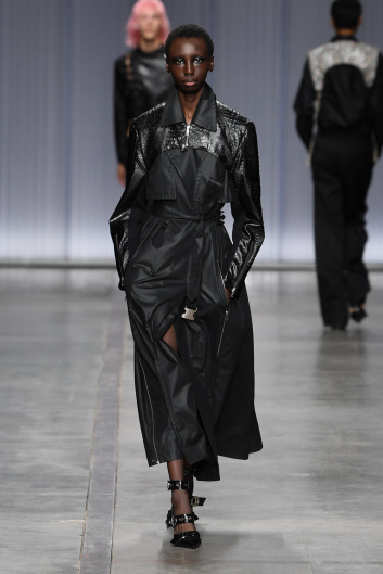 Fotoservizio/SS 2024/WOMEN/SFILATA/ICEBERG/DP2/5