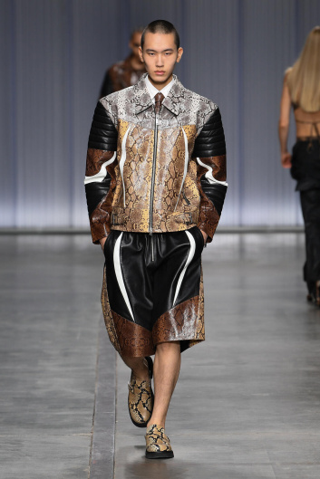 Fotoservizio/SS 2024/WOMEN/SFILATA/ICEBERG/DP2/10
