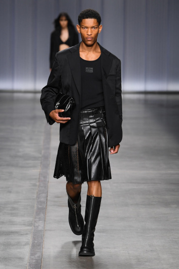 Fotoservizio/SS 2024/WOMEN/SFILATA/ICEBERG/DP2/44