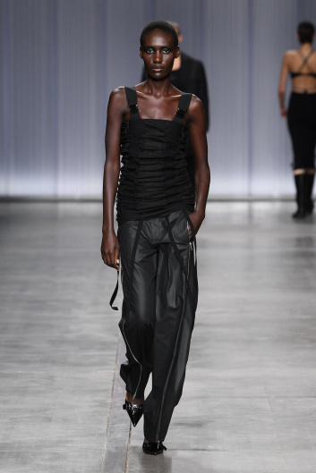 Fotoservizio/SS 2024/WOMEN/SFILATA/ICEBERG/DP2/39