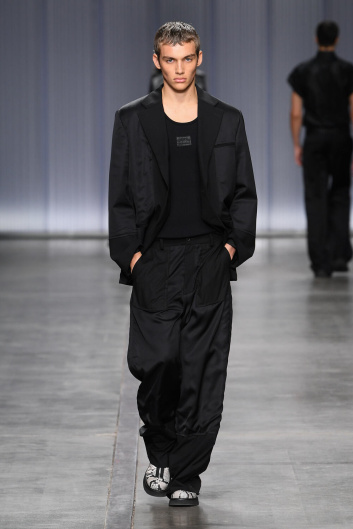 Fotoservizio/SS 2024/WOMEN/SFILATA/ICEBERG/DP2/40