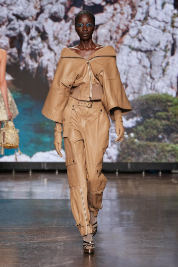 Fotoservizio/SS 2024/WOMEN/SFILATA/ANTONIO MARRAS/DP2/14