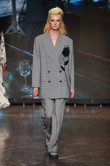 Fotoservizio/SS 2024/WOMEN/SFILATA/ANTONIO MARRAS/DP2/43