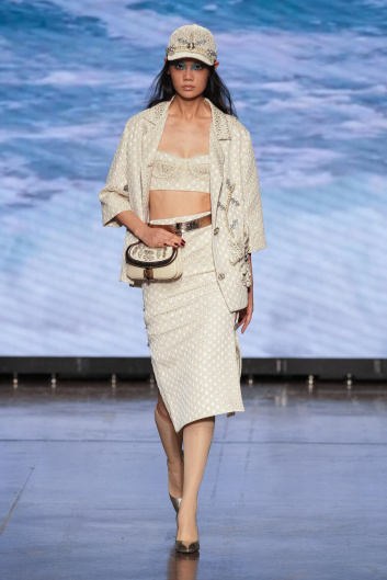 Fotoservizio/SS 2024/WOMEN/SFILATA/ANTONIO MARRAS/DP2/11