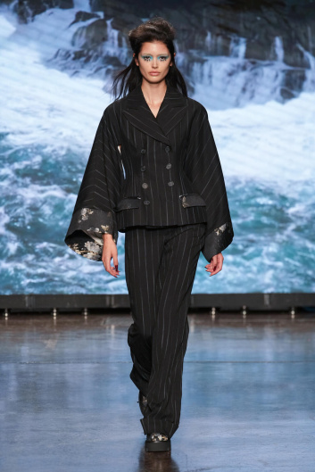 Fotoservizio/SS 2024/WOMEN/SFILATA/ANTONIO MARRAS/DP2/6
