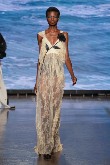 Fotoservizio/SS 2024/WOMEN/SFILATA/ANTONIO MARRAS/DP2/17