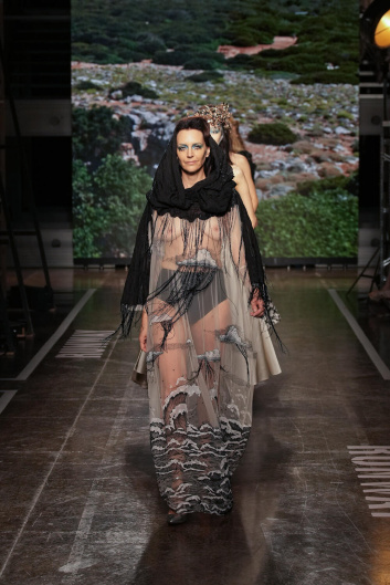 Fotoservizio/SS 2024/WOMEN/SFILATA/ANTONIO MARRAS/DP2/35