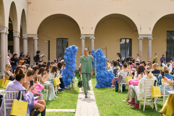 Fotoservizio/SS 2024/WOMEN/PRESENTAZIONE/SARAWONG/DP2/33