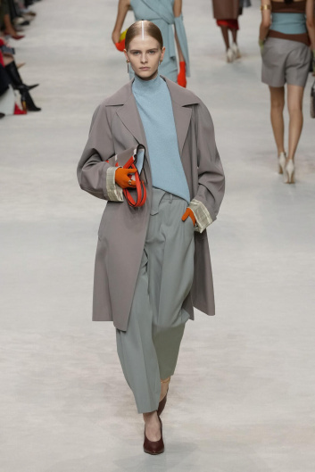 Fotoservizio/SS 2024/WOMEN/SFILATA/FENDI/DP2/5