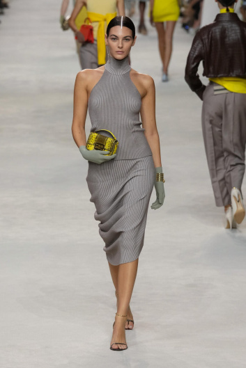 Fotoservizio/SS 2024/WOMEN/SFILATA/FENDI/DP2/43