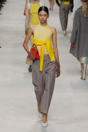 Fotoservizio/SS 2024/WOMEN/SFILATA/FENDI/DP2/44