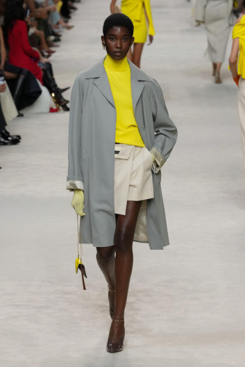 Fotoservizio/SS 2024/WOMEN/SFILATA/FENDI/DP2/39