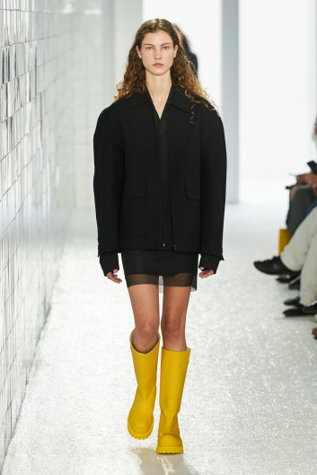 Fotoservizio/SS 2024/WOMEN/SFILATA/ONITSUKA TIGER/DP2/12