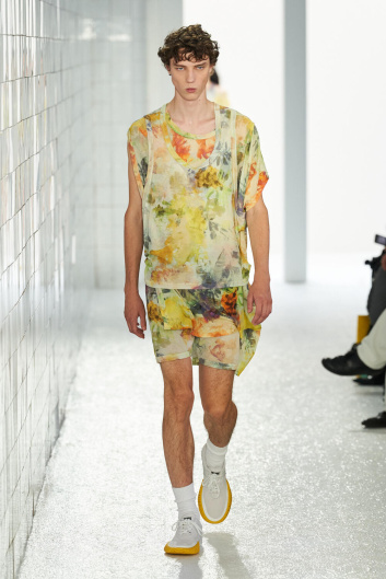 Fotoservizio/SS 2024/WOMEN/SFILATA/ONITSUKA TIGER/DP2/41
