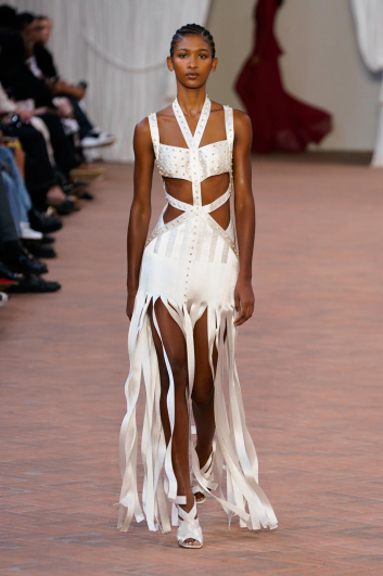 Fotoservizio/SS 2024/WOMEN/SFILATA/ALBERTA FERRETTI/DP2/53