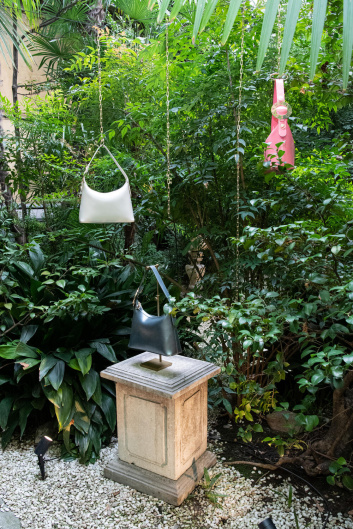 Fotoservizio/SS 2024/WOMEN/PRESENTAZIONE/BORBONESE/DP2/0