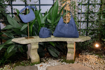 Fotoservizio/SS 2024/WOMEN/PRESENTAZIONE/BORBONESE/DP2/1