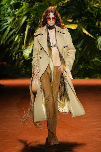 Fotoservizio/SS 2024/WOMEN/SFILATA/ROBERTO CAVALLI/DP2/9