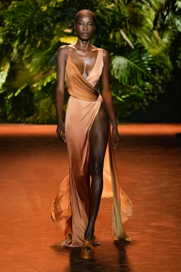 Fotoservizio/SS 2024/WOMEN/SFILATA/ROBERTO CAVALLI/DP2/11