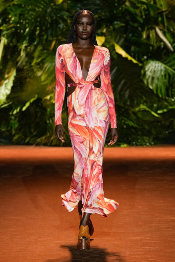 Fotoservizio/SS 2024/WOMEN/SFILATA/ROBERTO CAVALLI/DP2/2