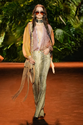 Fotoservizio/SS 2024/WOMEN/SFILATA/ROBERTO CAVALLI/DP2/12