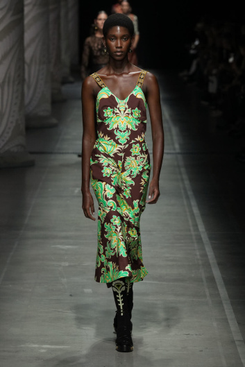 Fotoservizio/SS 2024/WOMEN/SFILATA/ETRO/DP2/7